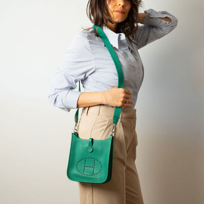 Second hand Hermes Evelyne 16 TPM Taurillon Clemence Leather Amazone Hobo Crossbody Vert Vertigo - Tabita Bags