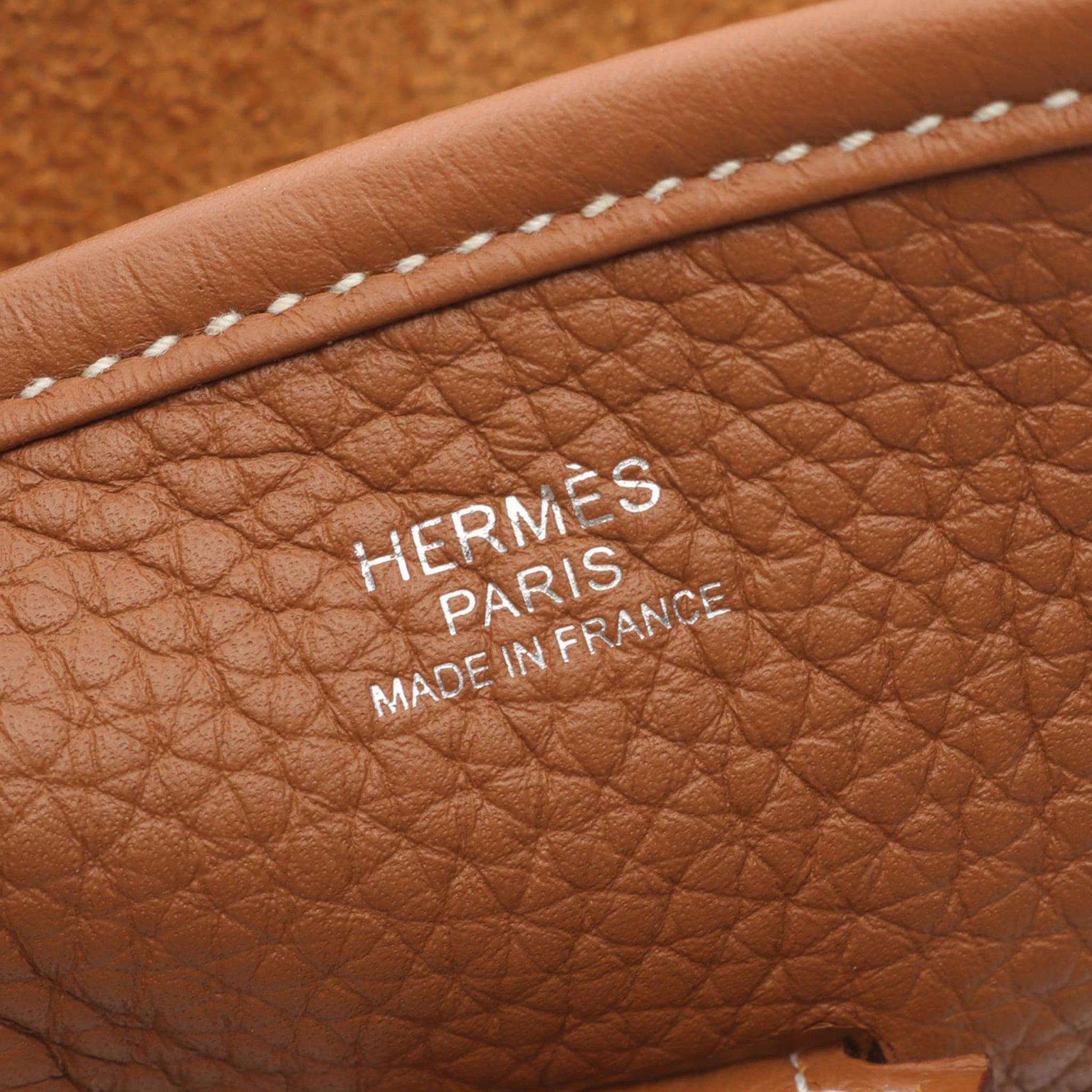 Second hand Hermes Evelyne 29 Taurillon Clemence Leather Hobo Crossbody Gold - Tabita Bags