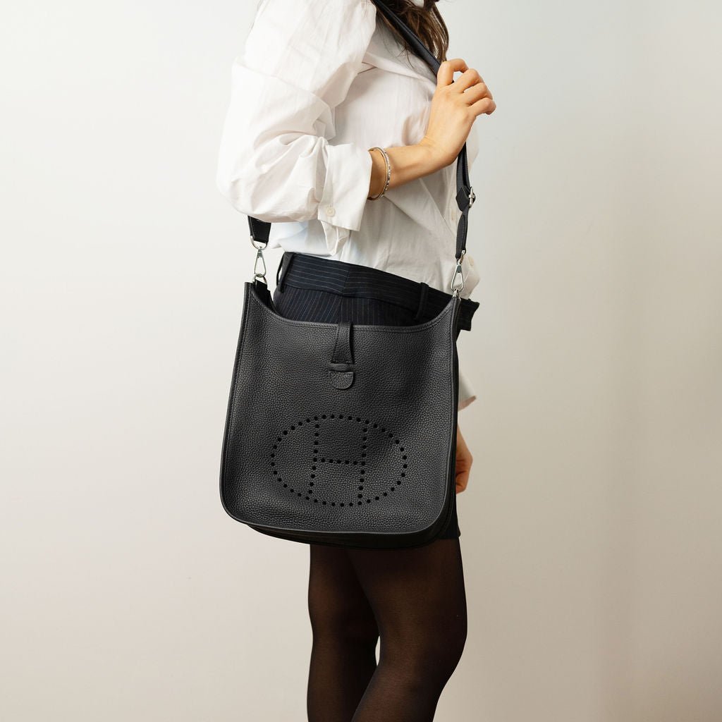 Second hand Hermes Evelyne 29 Taurillon Clemence Leather Hobo Crossbody S Black - Tabita Bags