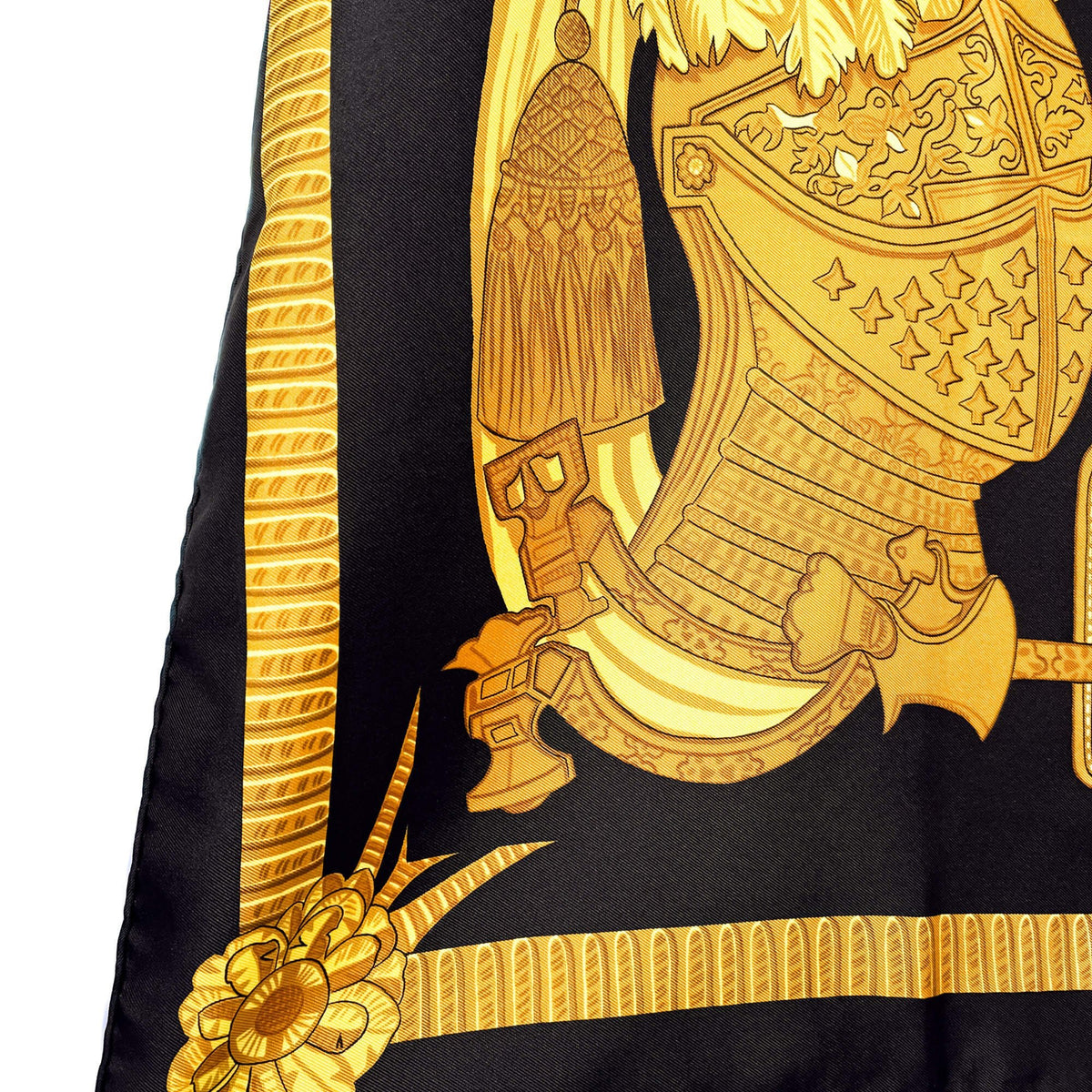 Second hand Hermes Foulard 90 Silk Armetes en Panache Black - Tabita Bags