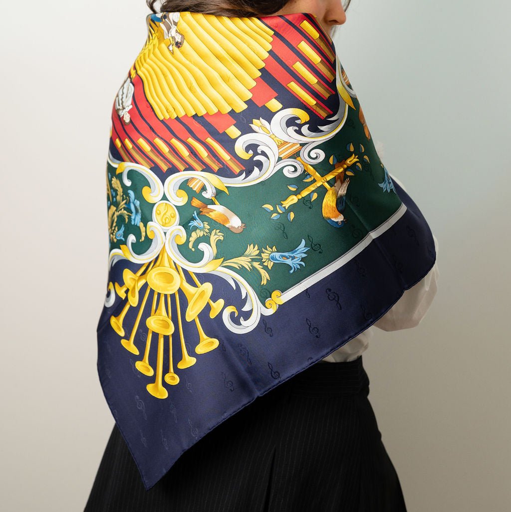 Second hand Hermes Foulard 90 Silk Orgauphone et Autres Mecaniques Navy - Tabita Bags