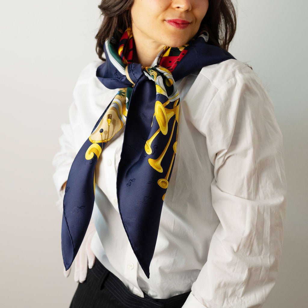 Second hand Hermes Foulard 90 Silk Orgauphone et Autres Mecaniques Navy - Tabita Bags