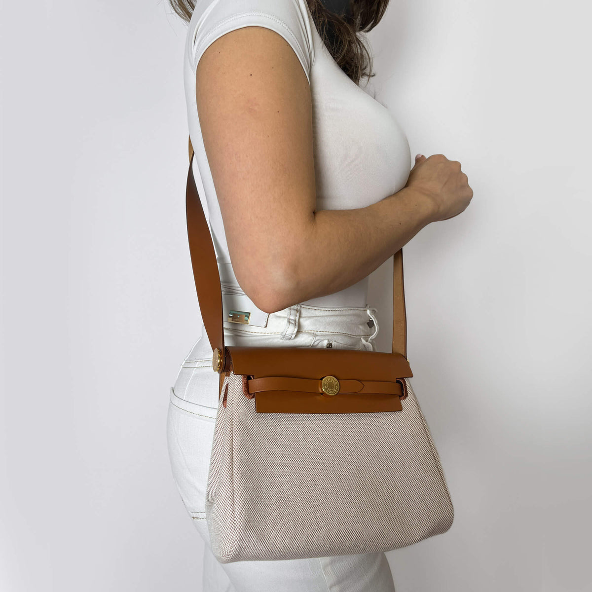 Second hand Hermes Herbag Mini Vache Hunter Leather Crossbody Fauve - Tabita Bags