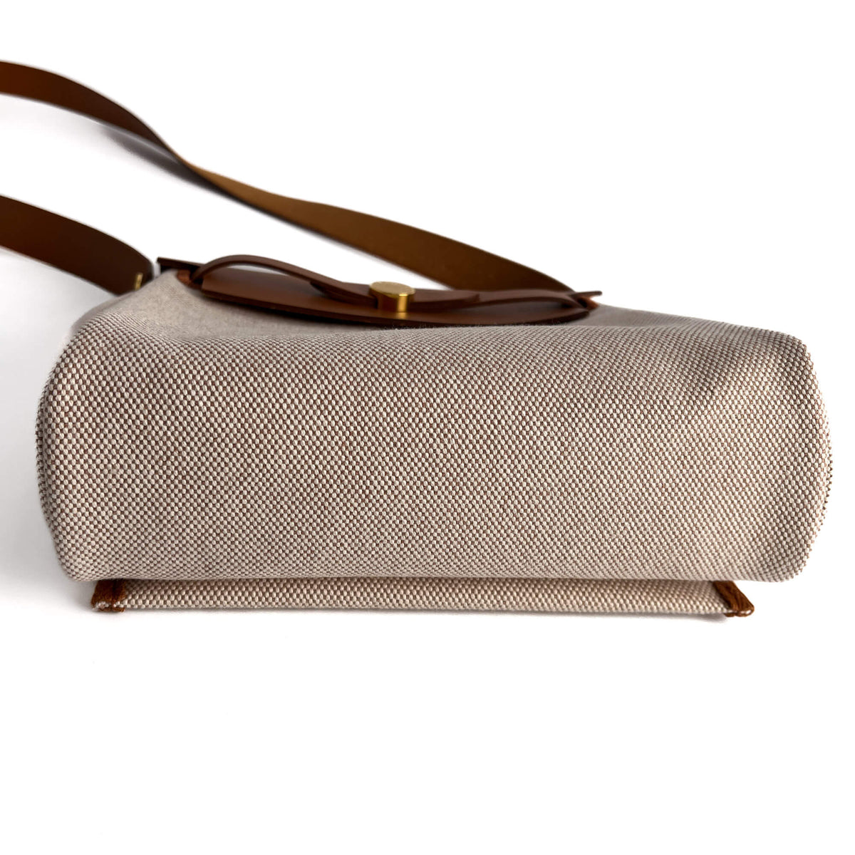 Second hand Hermes Herbag Mini Vache Hunter Leather Crossbody Fauve - Tabita Bags