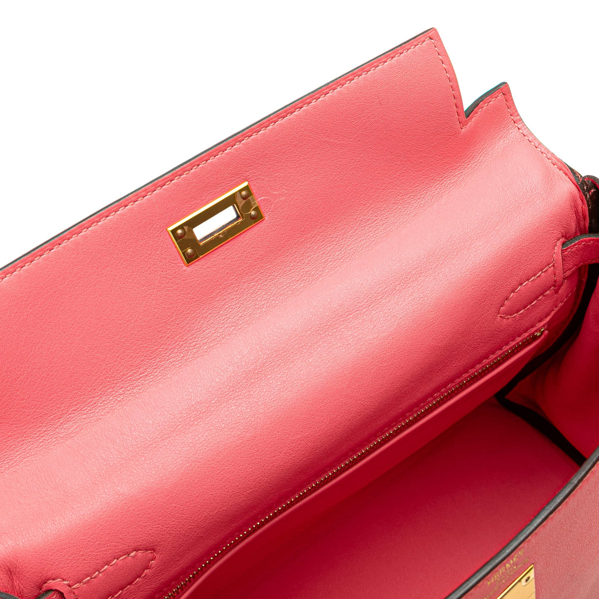 Second hand Hermes Kelly 25 Swift Leather Retourne Top - handle Handbag Rose Lipstick - Tabita Bags
