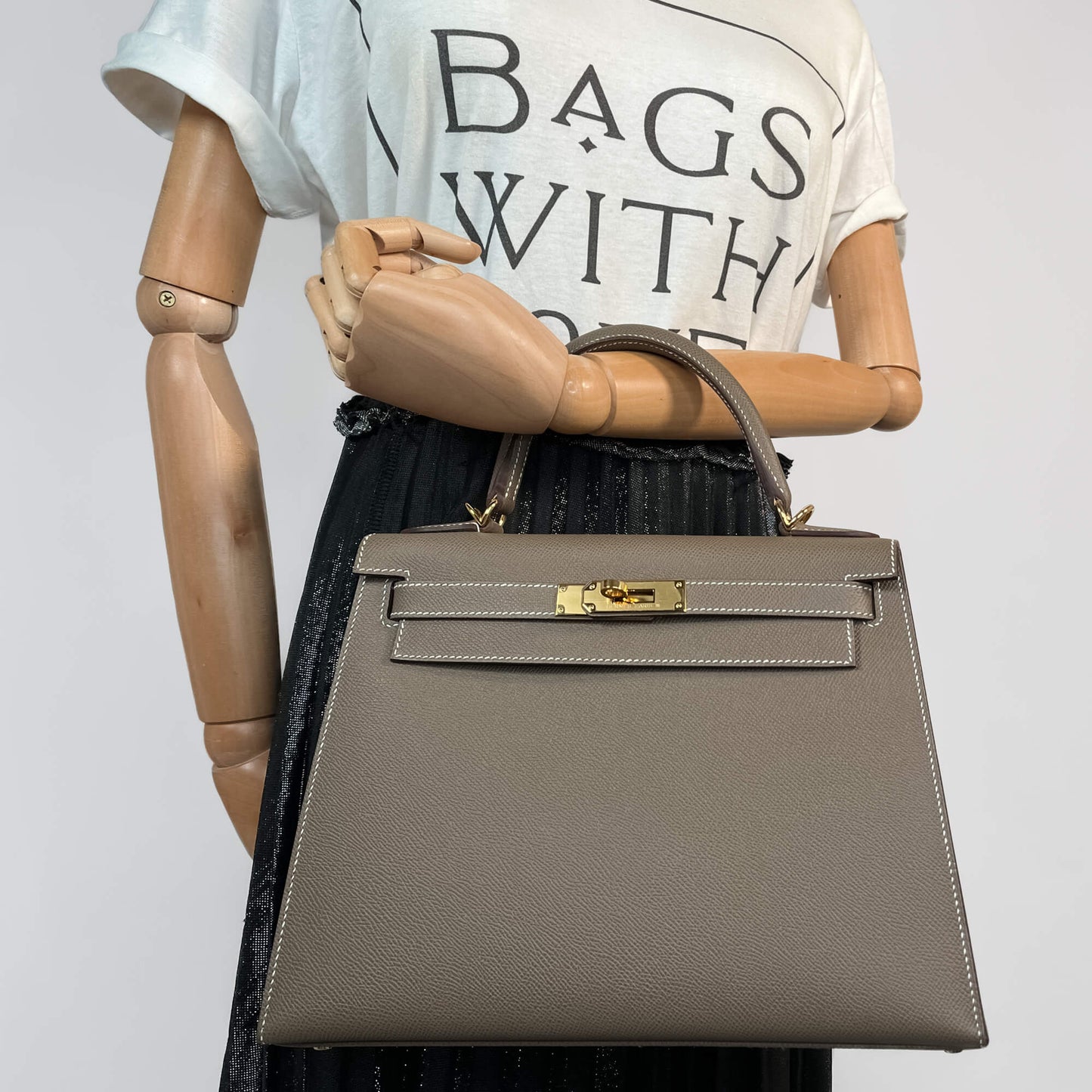 Second hand Hermes Kelly 28 Sellier Epsom Leather 2 - Ways Top - handle Bag Etoupe - Tabita Bags