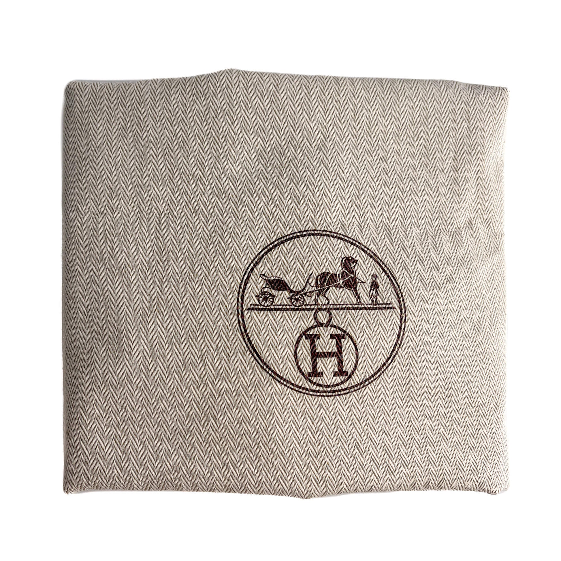 Second hand Hermes Kelly 32 Taurillon Clemence Leather Retourne Top - handle Handbag Etain - Tabita Bags