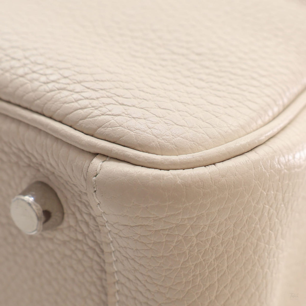 Second hand Hermes Lindy 26 Clemence Leather Crossbody Beige - Tabita Bags