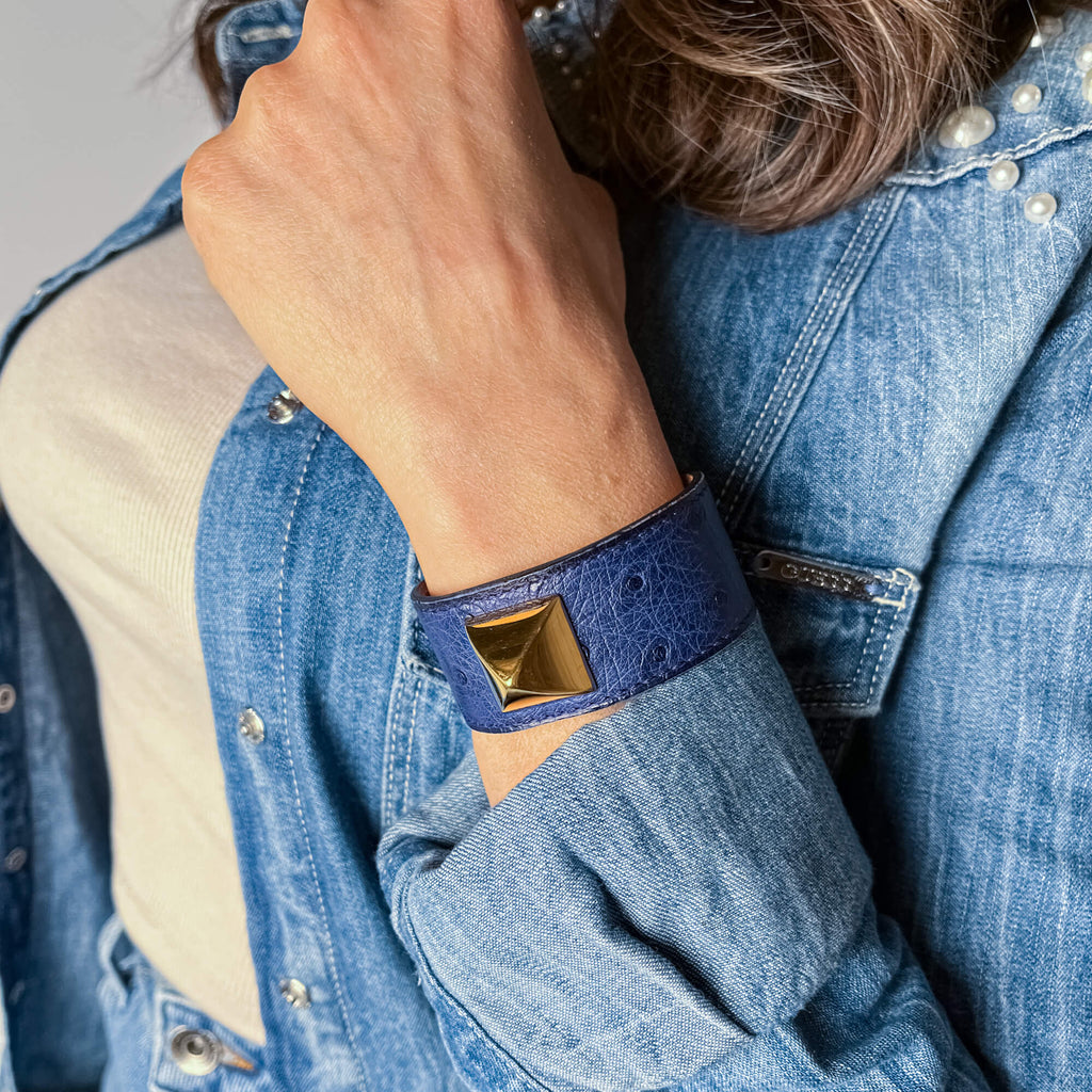 Second hand Hermes Medor Exotic Leather Bracelet 16 cm Blue - Tabita Bags