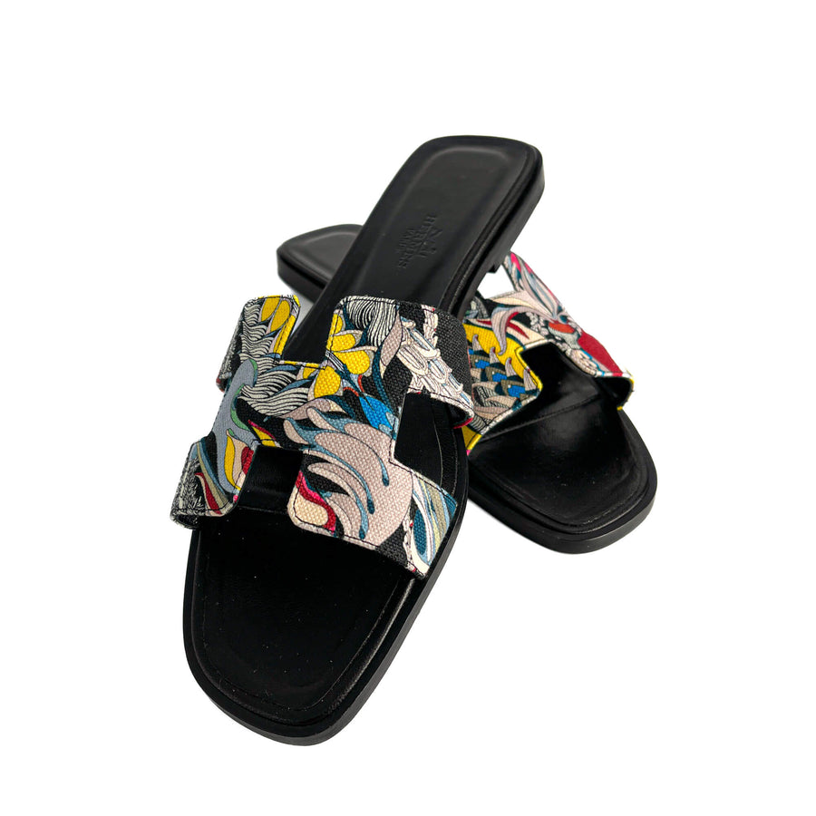 Second hand Hermes Oasis 4 Canvas Flat Sandals Black - Tabita Bags