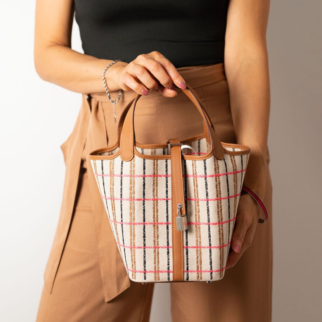 Second hand Hermes Picotin 18 Canvas Lock Couverture Carrè Bucket Handbag Caramel - Tabita Bags