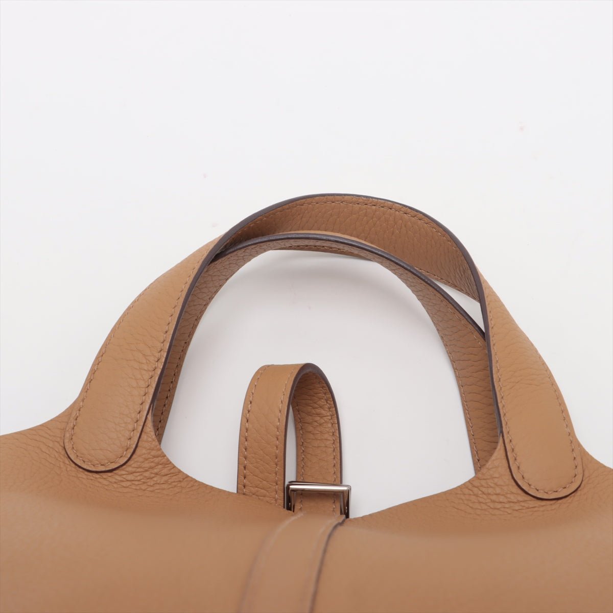 Second hand Hermes Picotin 18 Taurillon Clemence Leather Lock Bucket Handbag Biscuit - Tabita Bags