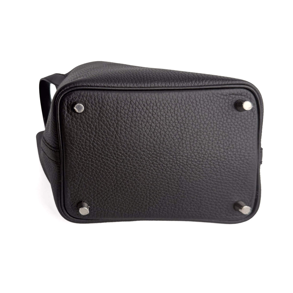 Second hand Hermes Picotin 18 Taurillon Clemence Leather Lock Bucket Handbag Black - Tabita Bags