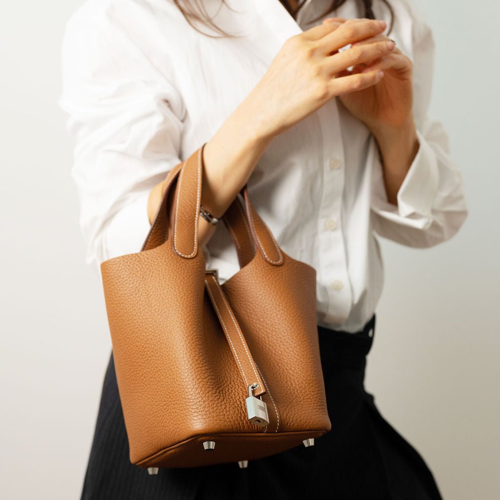Second hand Hermes Picotin 18 Taurillon Clemence Leather Lock Bucket Handbag Caramel - Tabita Bags