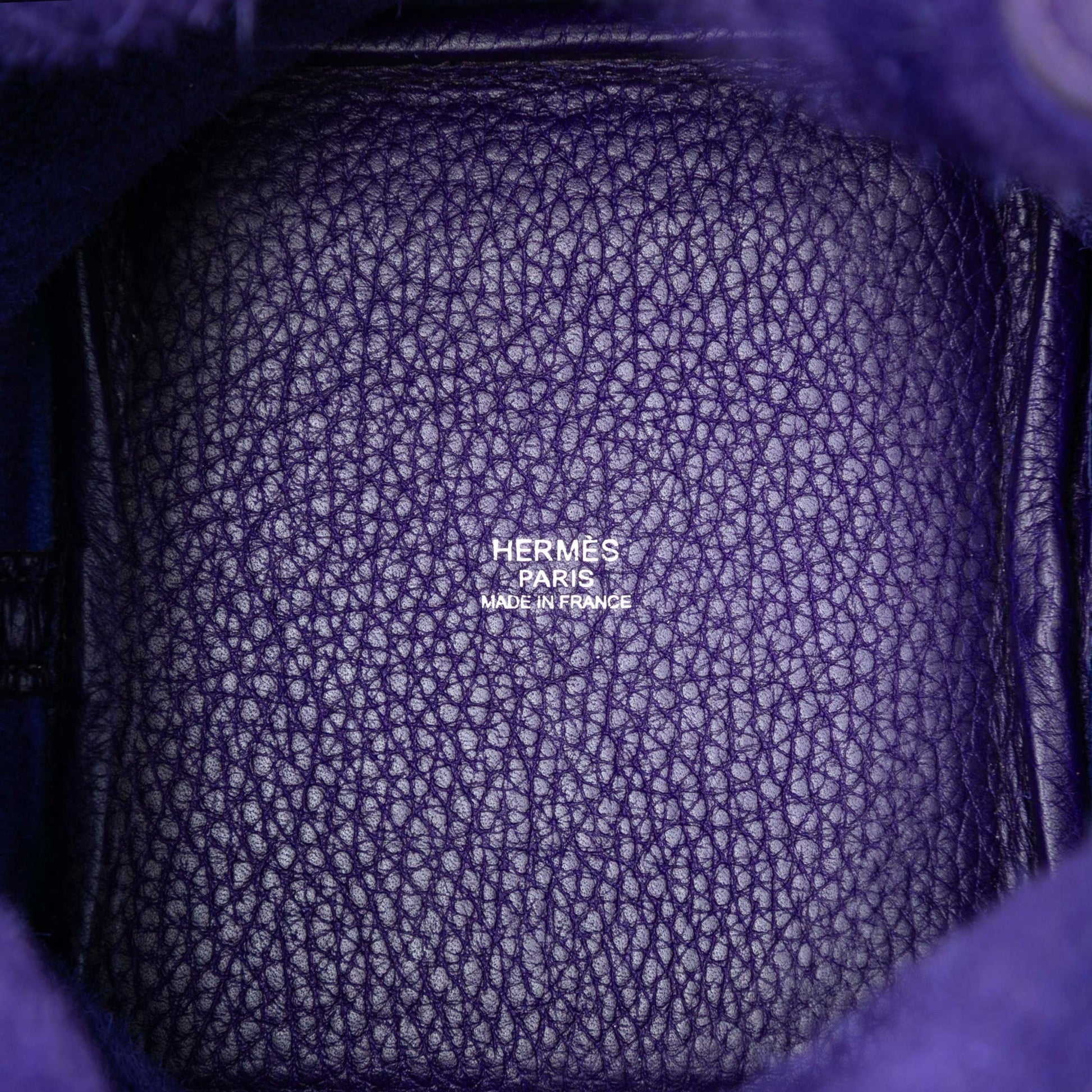 Second hand Hermes Picotin 18 Taurillon Clemence Leather Lock Bucket Handbag Ultraviolet - Tabita Bags