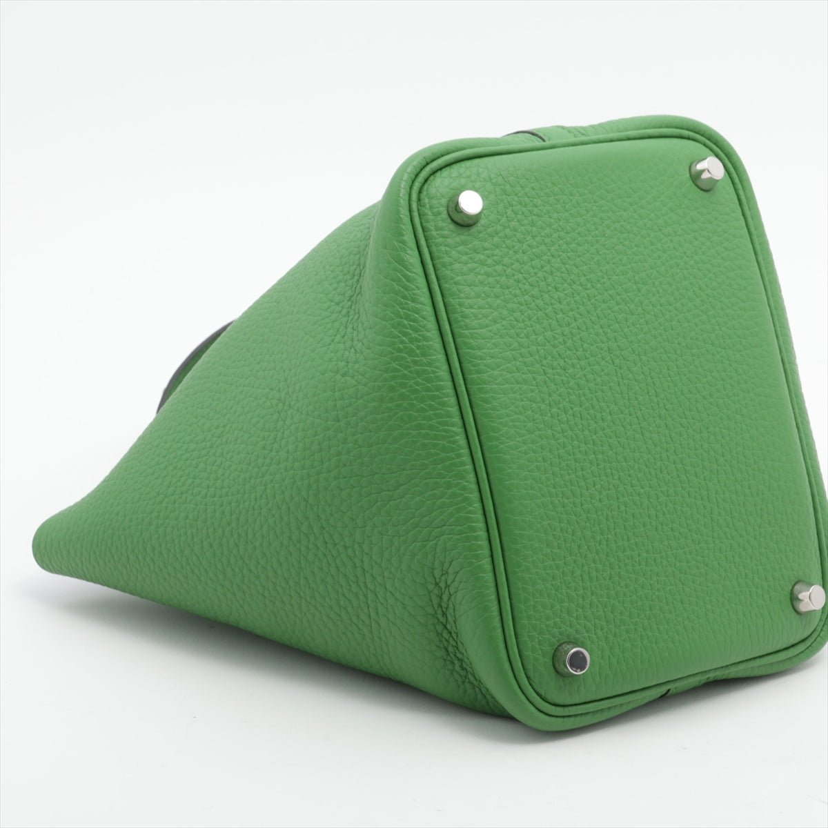 Second hand Hermes Picotin 18 Taurillon Clemence Leather Lock Bucket Handbag Vert Yucca - Tabita Bags