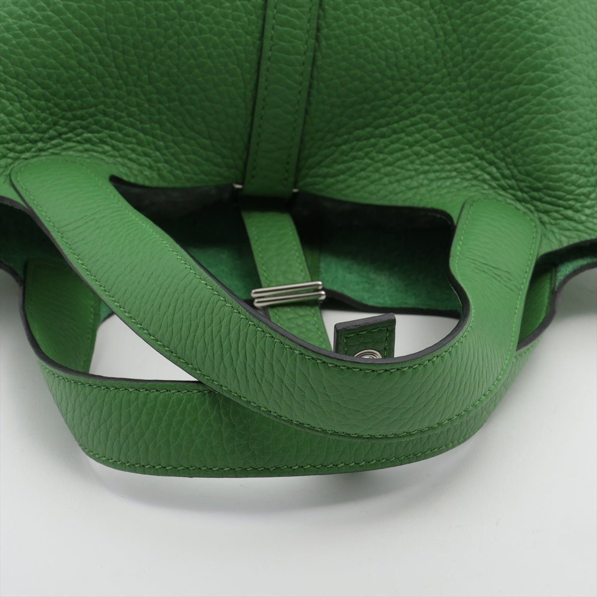 Second hand Hermes Picotin 18 Taurillon Clemence Leather Lock Bucket Handbag Vert Yucca - Tabita Bags