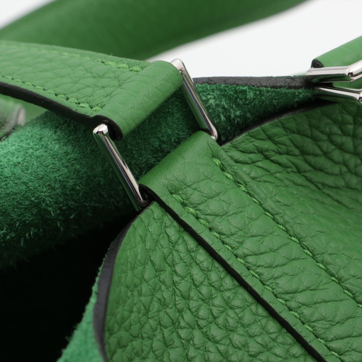 Second hand Hermes Picotin 18 Taurillon Clemence Leather Lock Bucket Handbag Vert Yucca - Tabita Bags