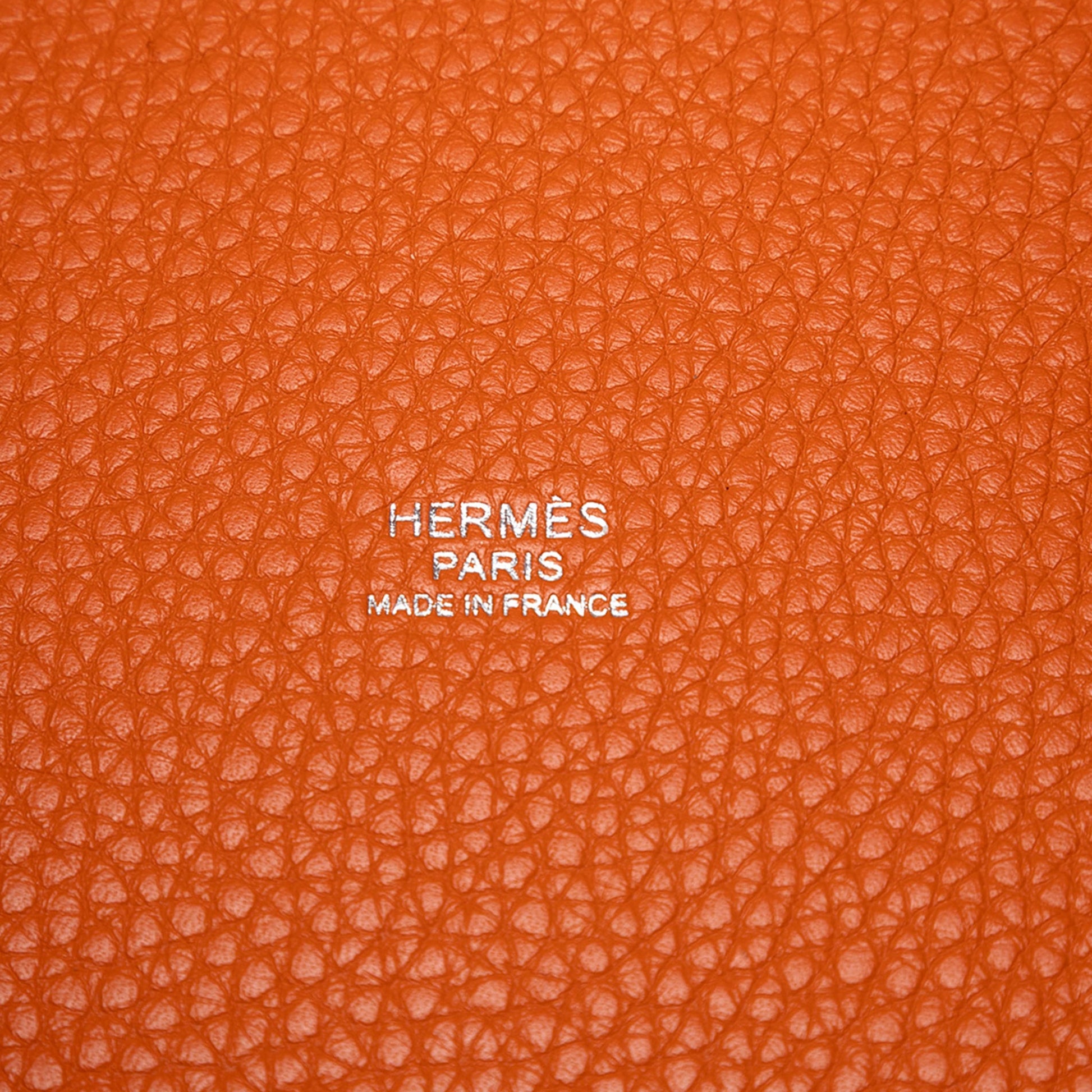 Second hand Hermes Picotin 22 Leather Lock Bucket Handbag Bicolor - Tabita Bags