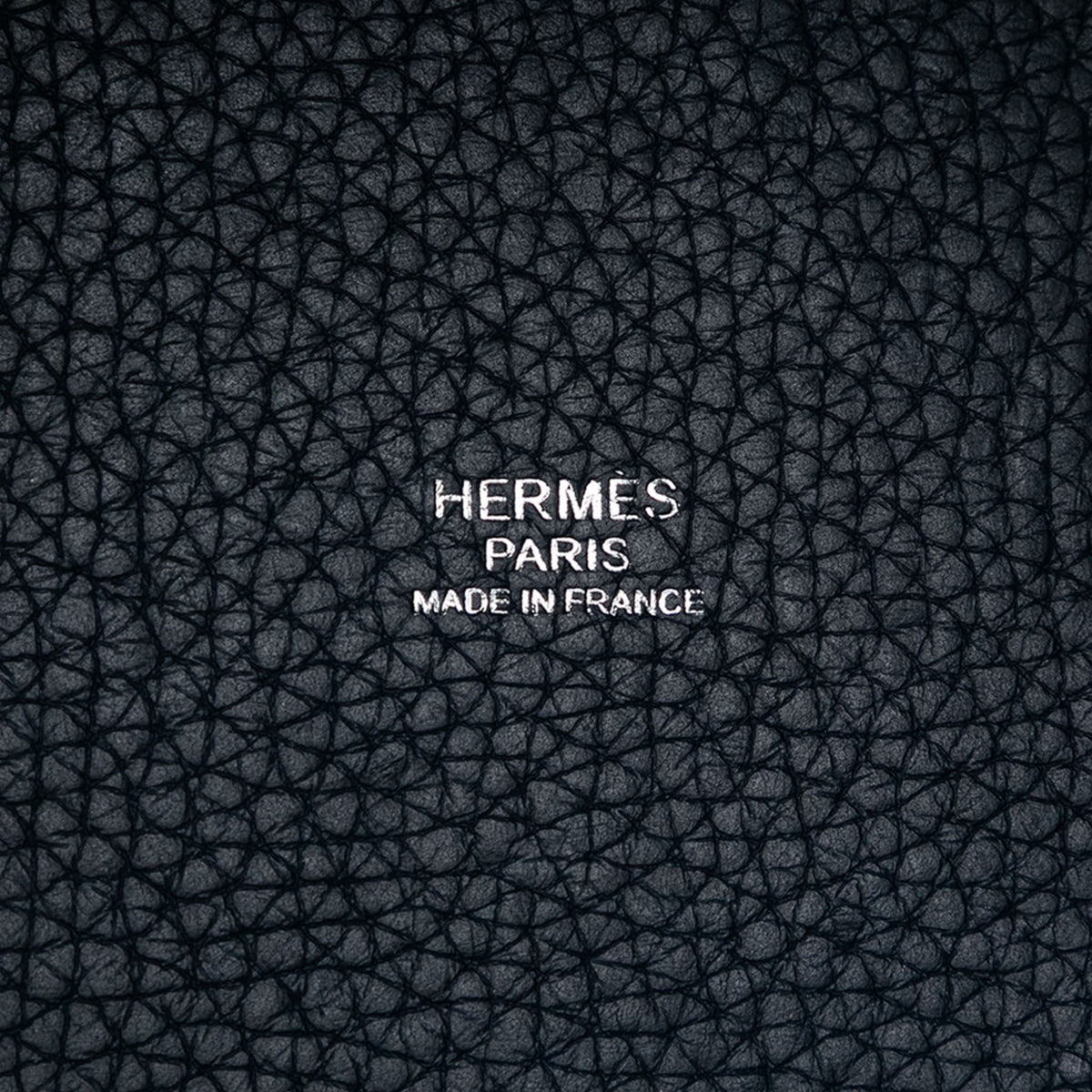 Second hand Hermes Picotin 22 Leather Lock Bucket Handbag Bleu Nuit - Tabita Bags
