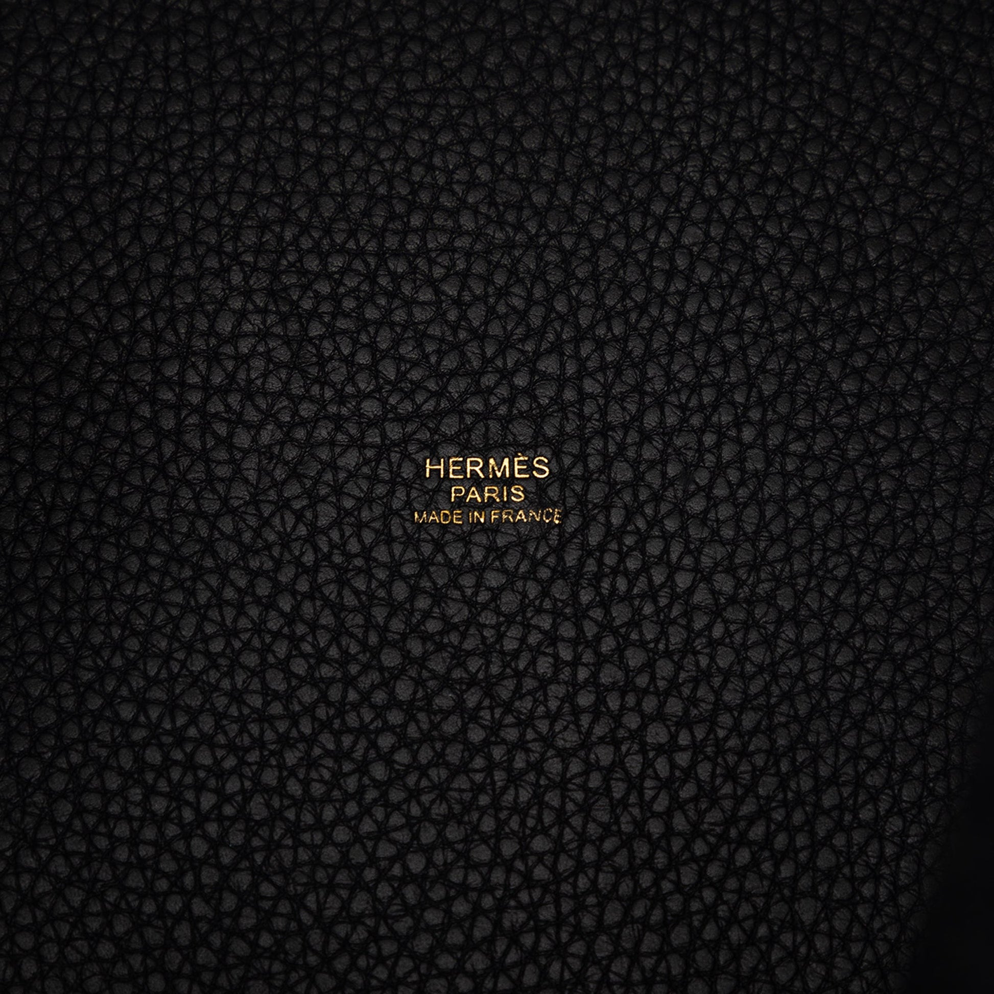 Second hand Hermes Picotin 22 Leather Lock Bucket Handbag Noir - Tabita Bags