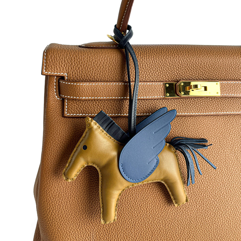 Second hand Hermes Rodéo Pégase MM Leather Charm Beige - Tabita Bags