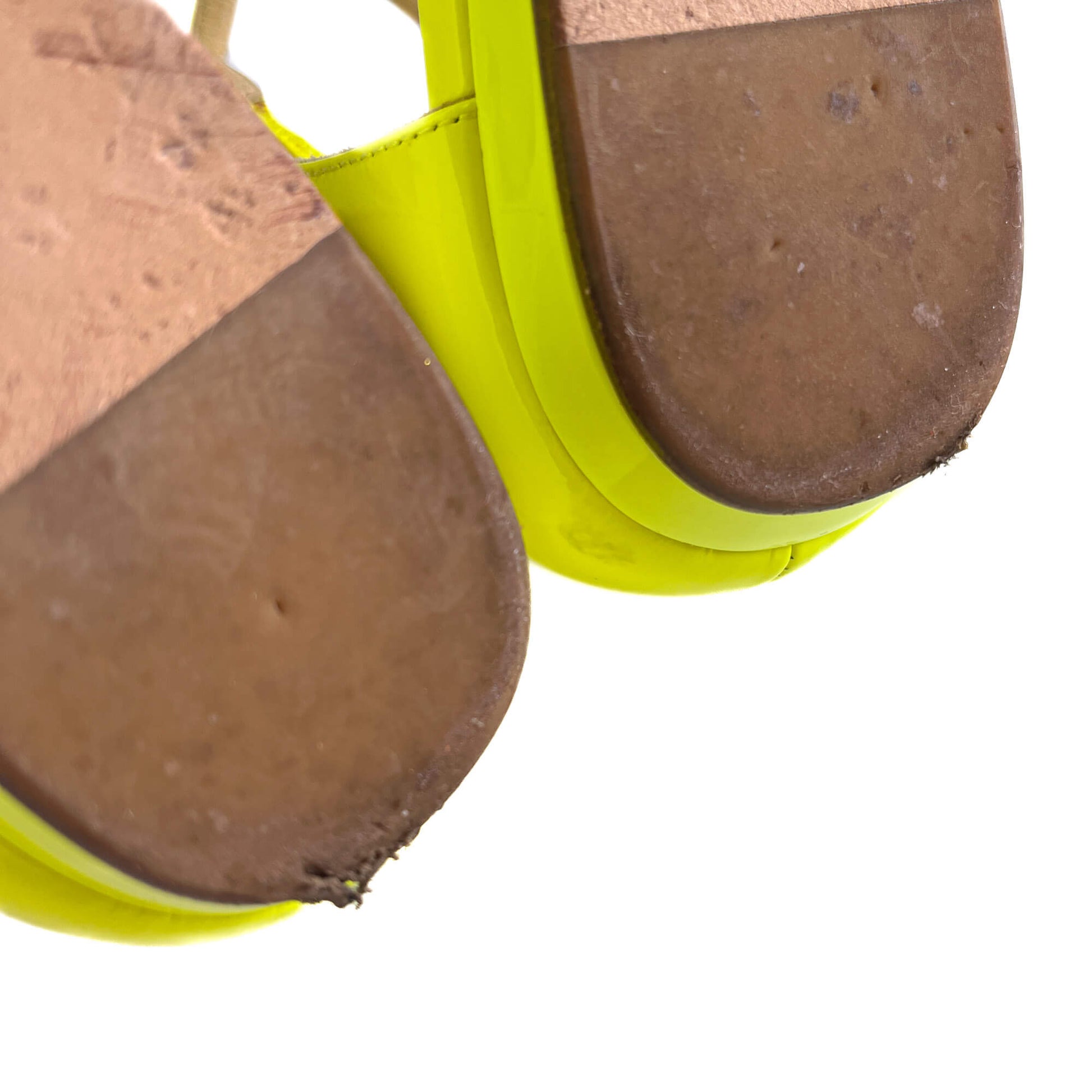 Second hand Jimmy Choo Lance Patent Leather Flat Sandals 40 Yellow - Tabita Bags