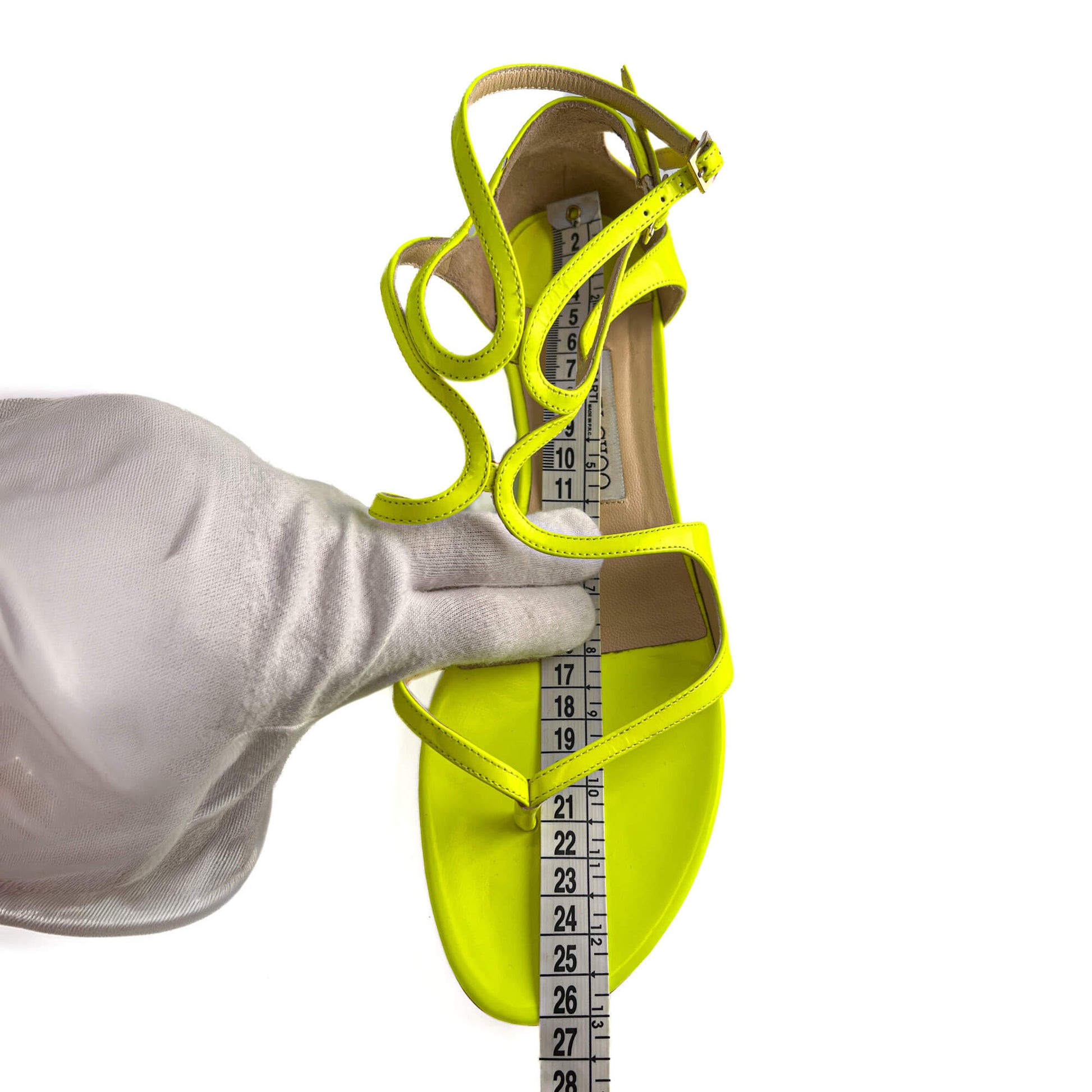 Second hand Jimmy Choo Lance Patent Leather Flat Sandals 40 Yellow - Tabita Bags