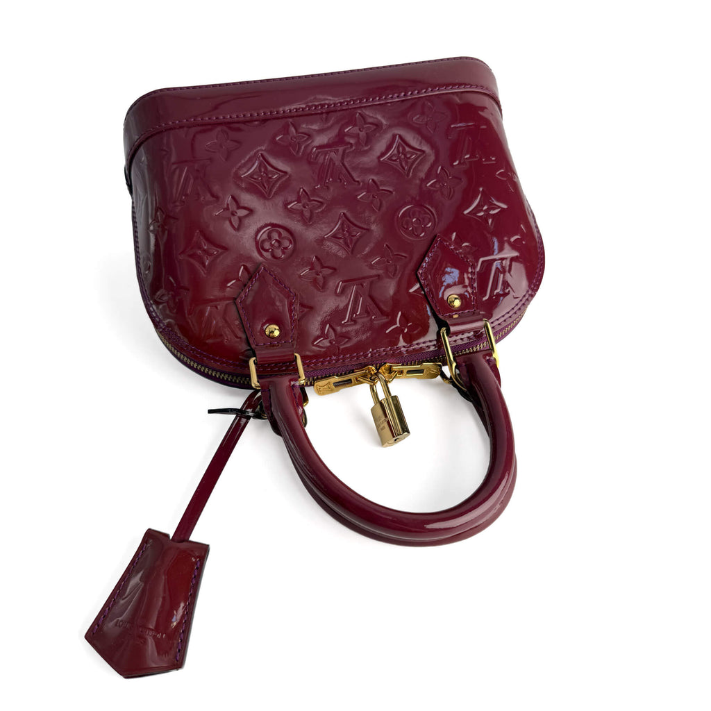 Second hand Louis Vuitton Alma BB Monogram Vernis Leather 2-Ways Top-handle Handbag Cherry Red - Tabita Bags