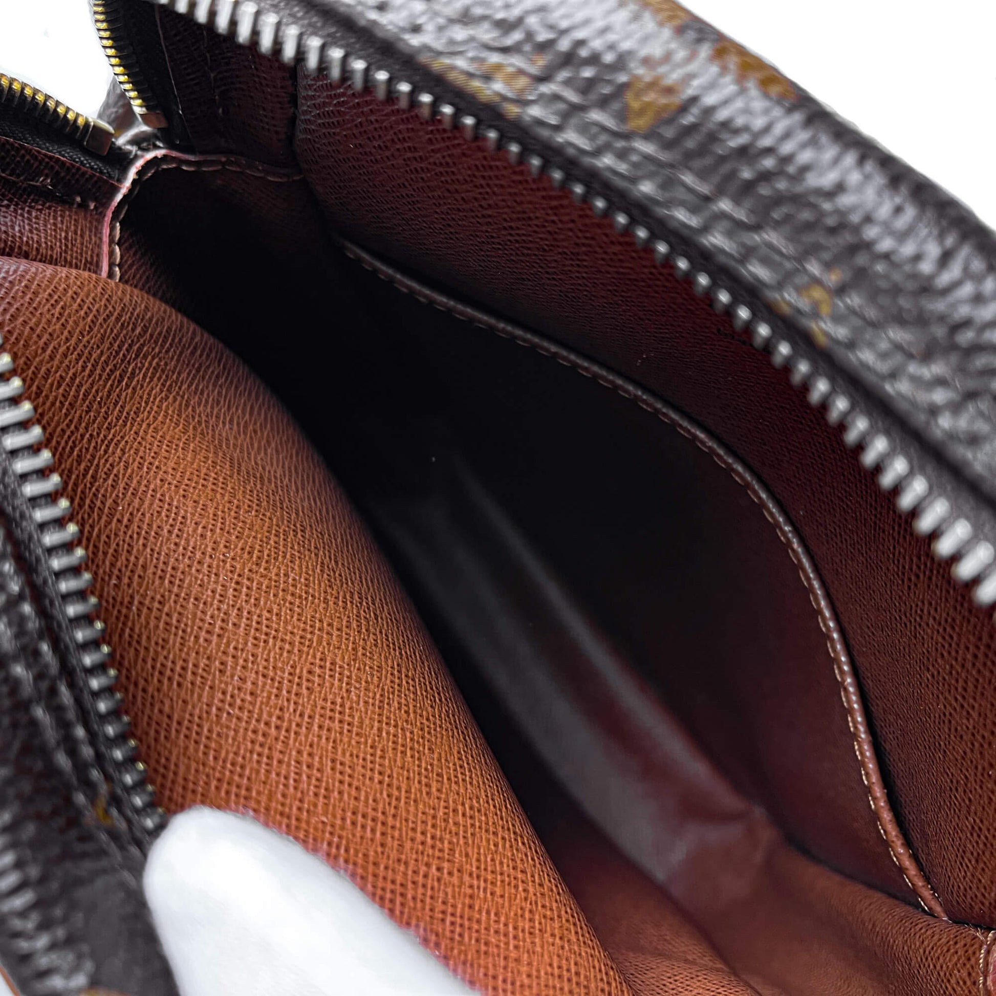 Second hand Louis Vuitton Amazone Canvas Crossbody Brown - Tabita Bags