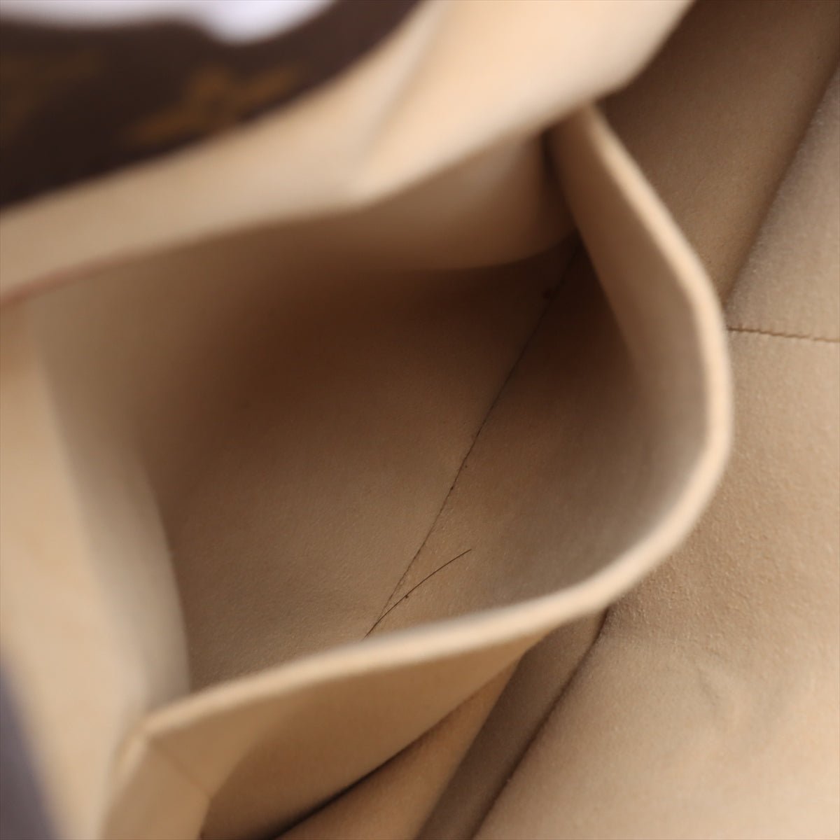 Second hand Louis Vuitton Artsy Canvas Hobo Shoulder Bag Monogram - Tabita Bags