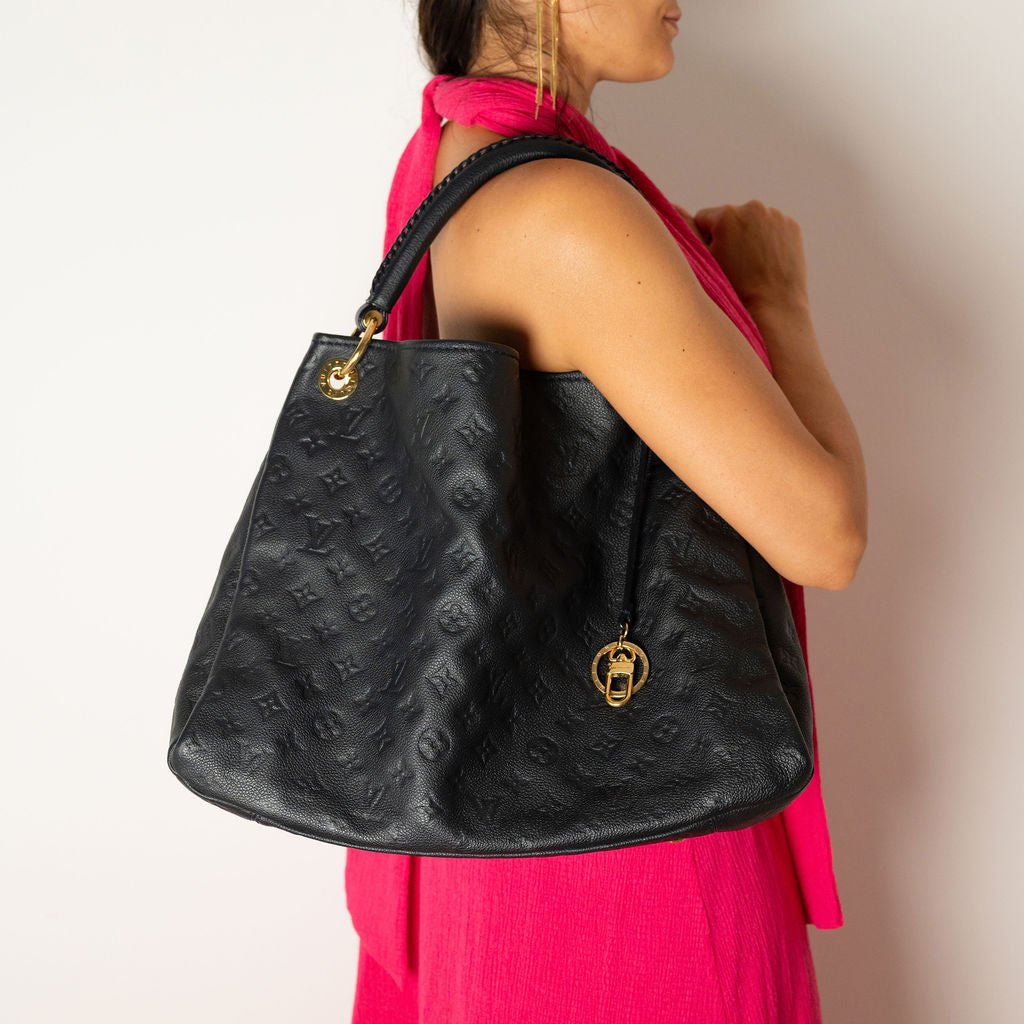Second hand Louis Vuitton Artsy Leather Empreinte Hobo Shoulder Bag Navy - Tabita Bags