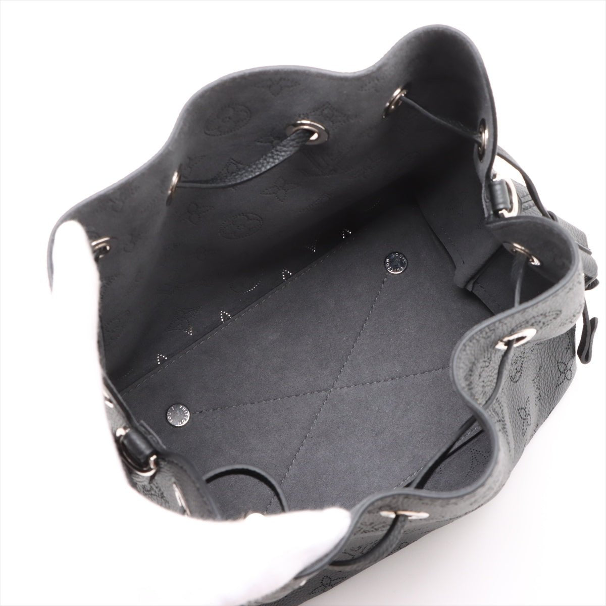Second hand Louis Vuitton Bella Mahina Leather Pouch Bucket Shoulder Bag Black - Tabita Bags