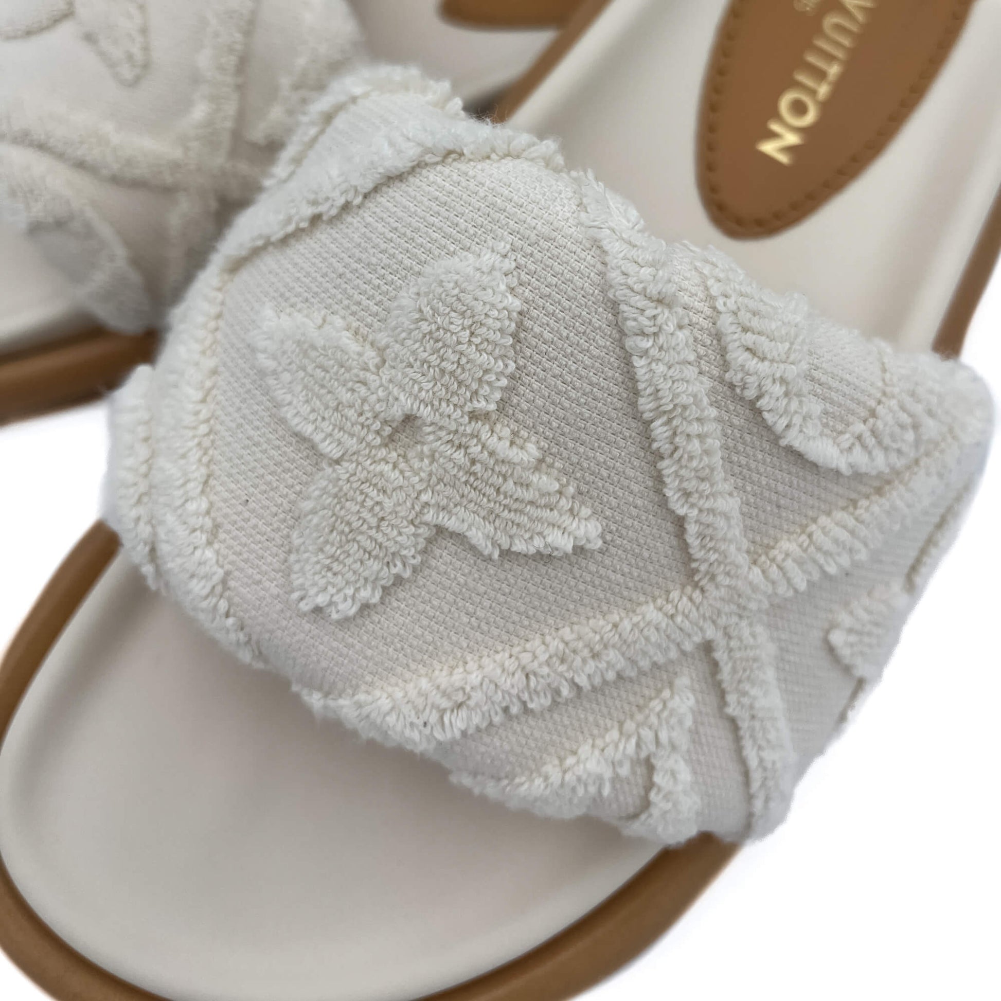 Second hand Louis Vuitton Bliss Comfort Towel - like textile Fabric Flat Shoes 40 Blanc - Tabita Bags