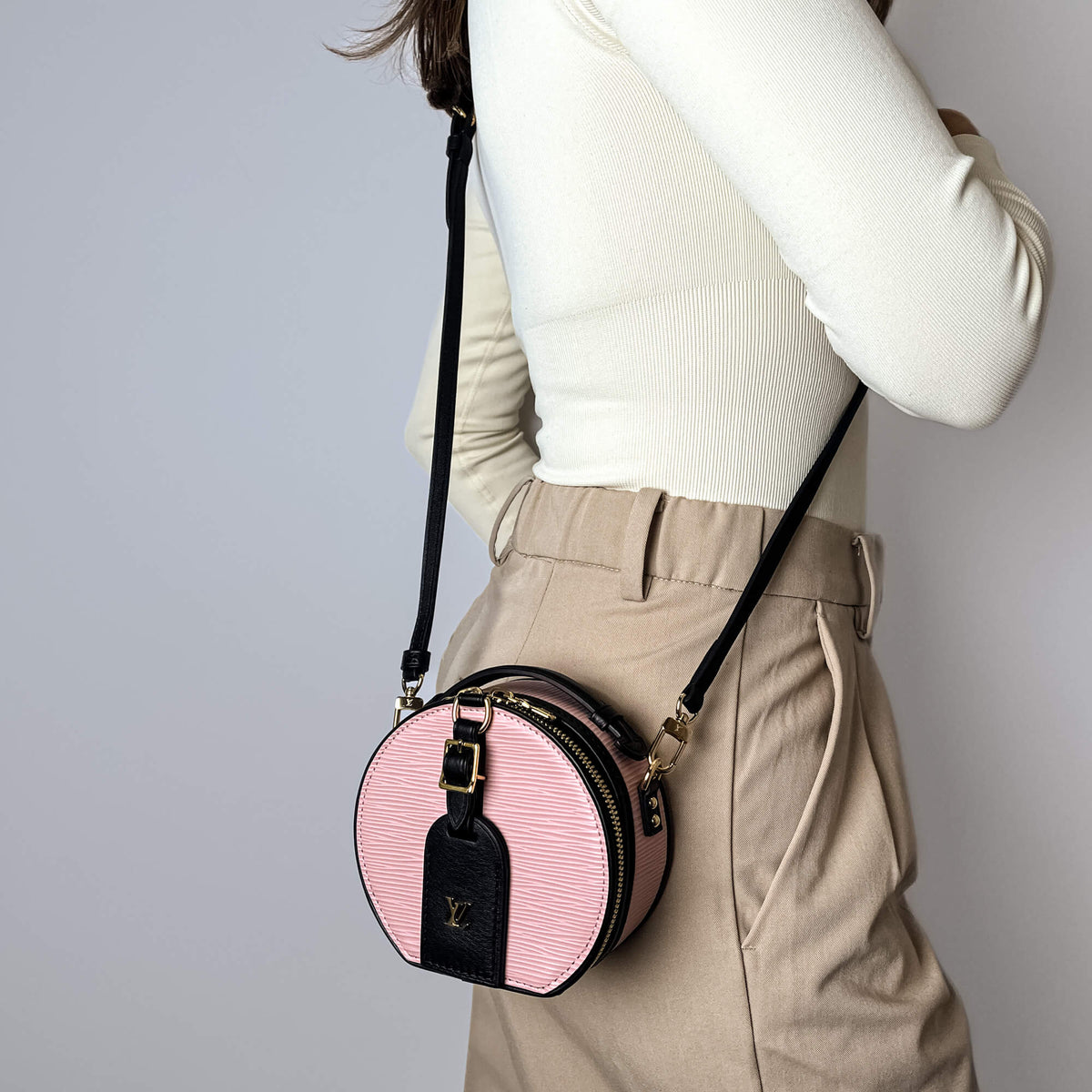 Second hand Louis Vuitton Boite Chapeau Epi Leather 2 - Ways Crossbody Pink & Black - Tabita Bags