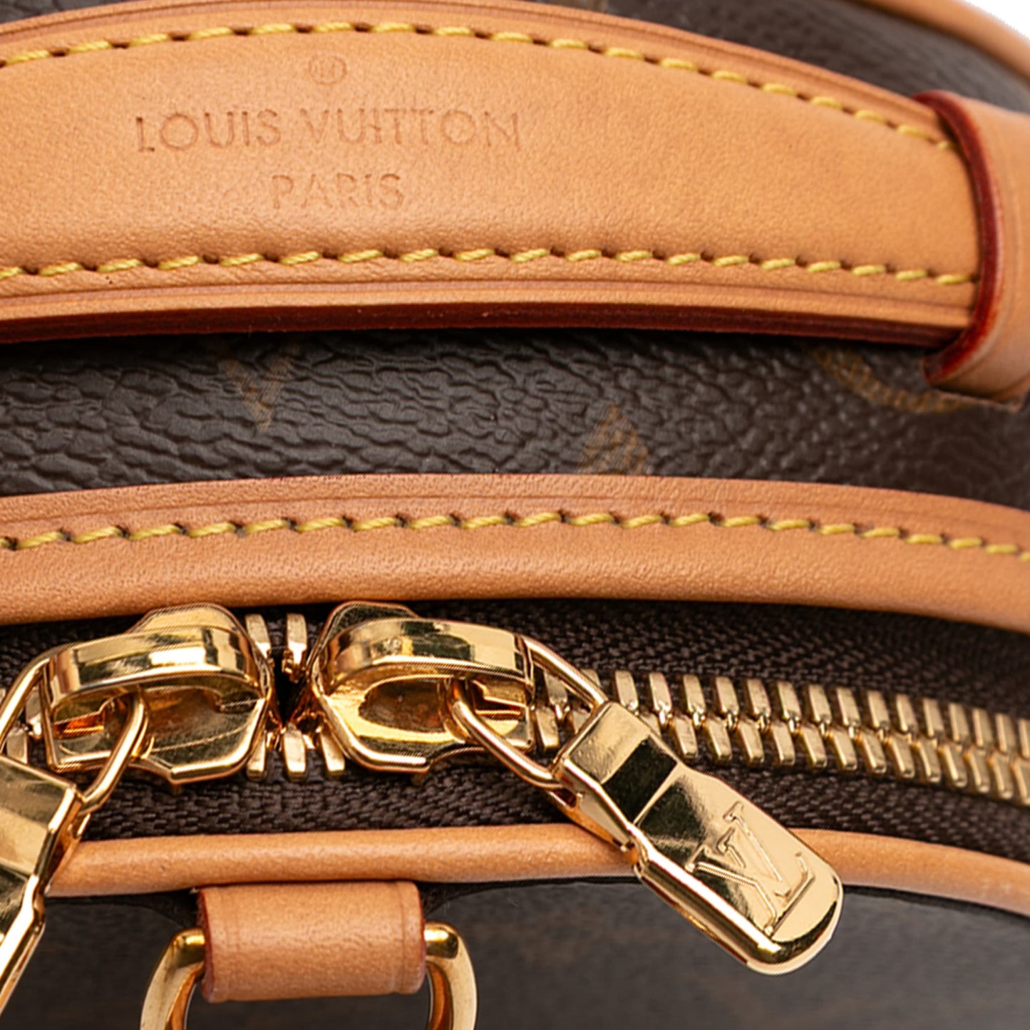 Second hand Louis Vuitton Boite Chapeau Mini Canvas Crossbody Monogram - Tabita Bags