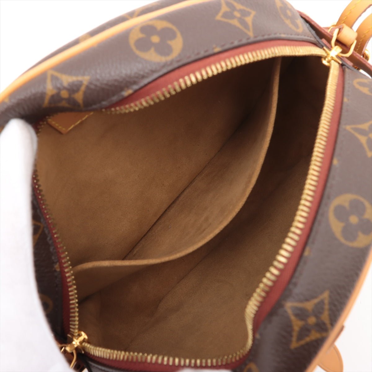 Second hand Louis Vuitton Boite Chapeau MM Canvas Crossbody Brown - Tabita Bags
