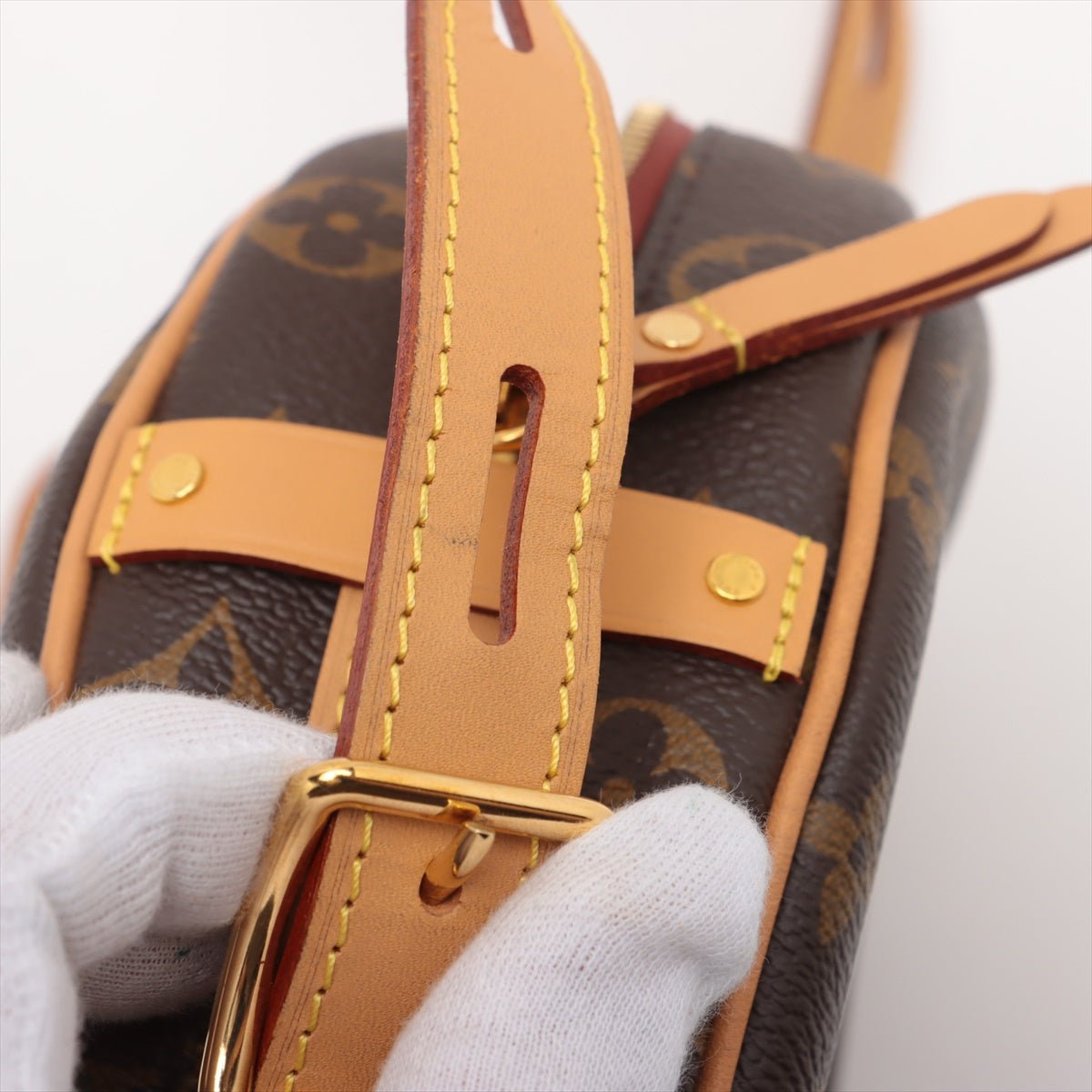 Second hand Louis Vuitton Boite Chapeau MM Canvas Crossbody Brown - Tabita Bags