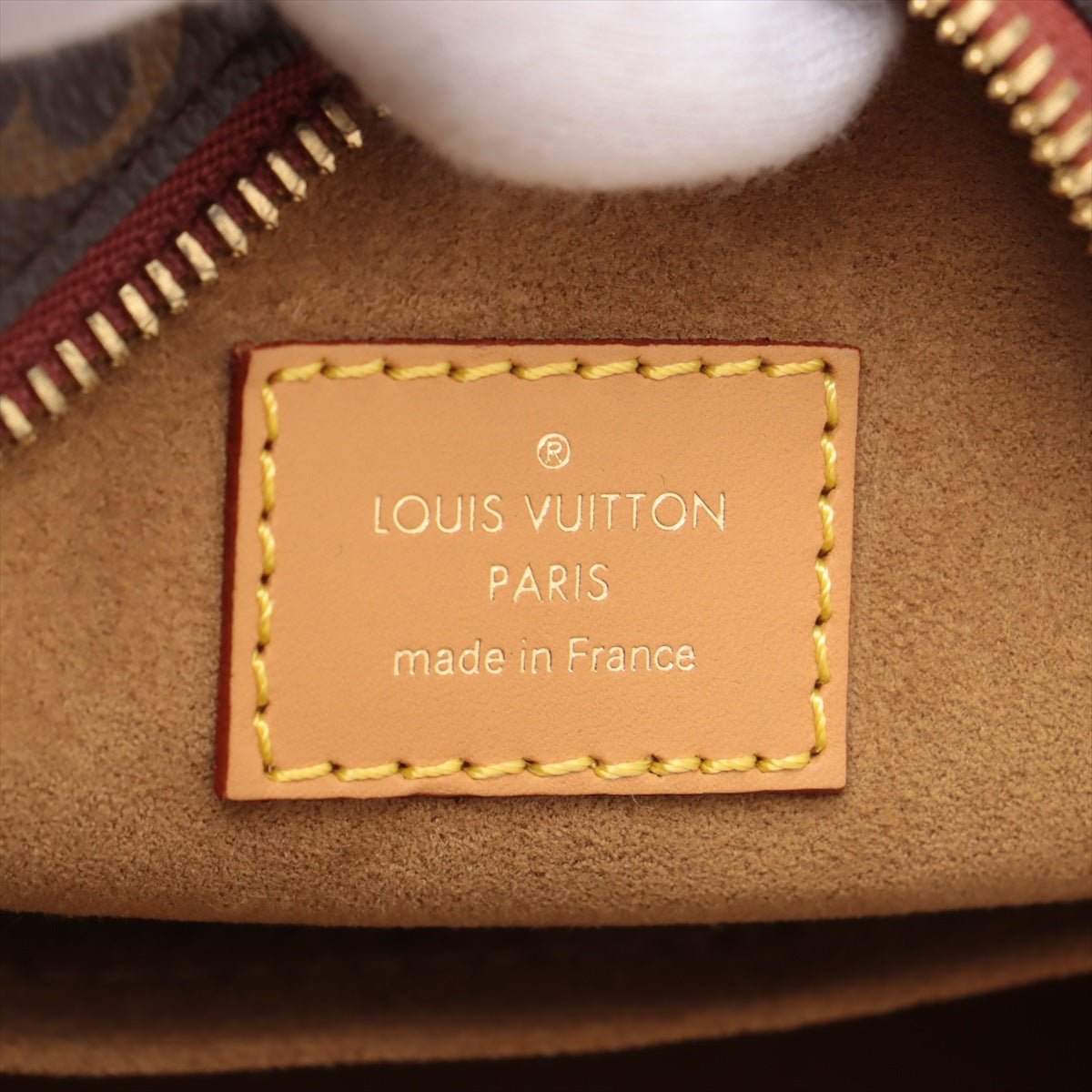 Second hand Louis Vuitton Boite Chapeau MM Canvas Crossbody Brown - Tabita Bags