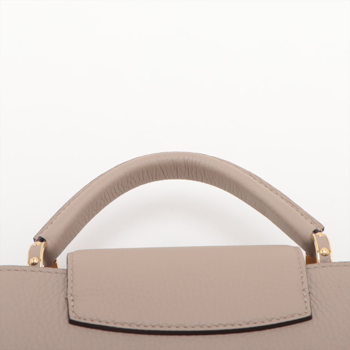 Second hand Louis Vuitton Capucines BB Taurillon Leather Handbag Beige - Tabita Bags
