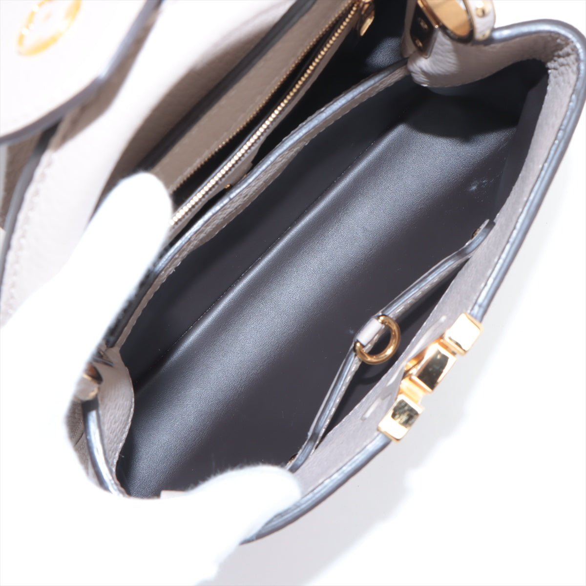 Second hand Louis Vuitton Capucines BB Taurillon Leather Handbag Beige - Tabita Bags