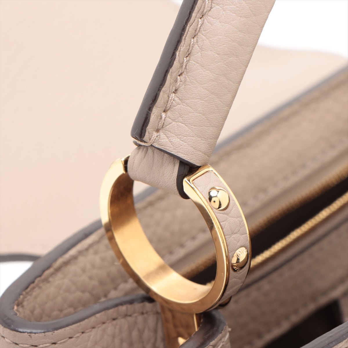Second hand Louis Vuitton Capucines BB Taurillon Leather Handbag Beige - Tabita Bags