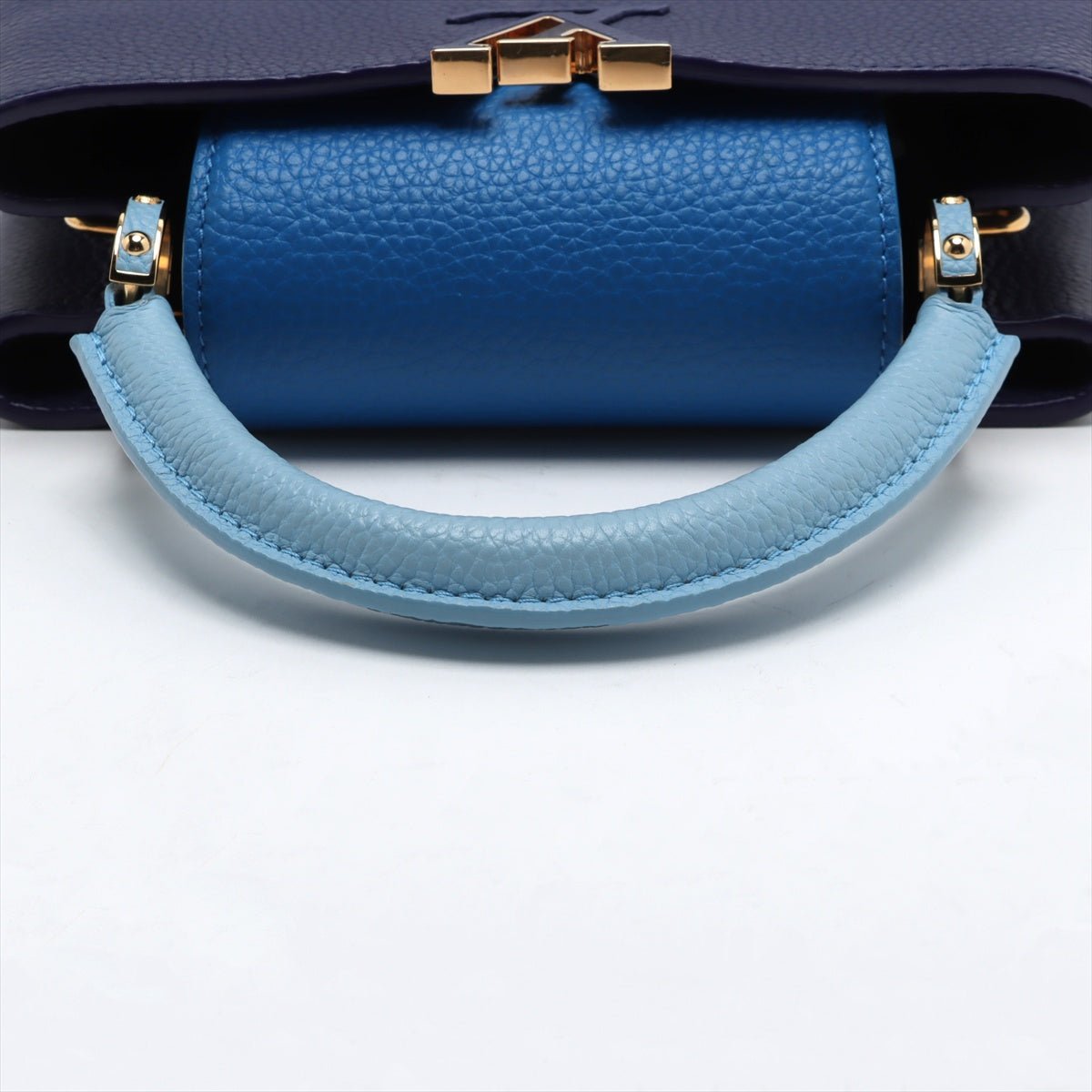 Second hand Louis Vuitton Capucines BB Taurillon Leather Handbag Blue - Tabita Bags