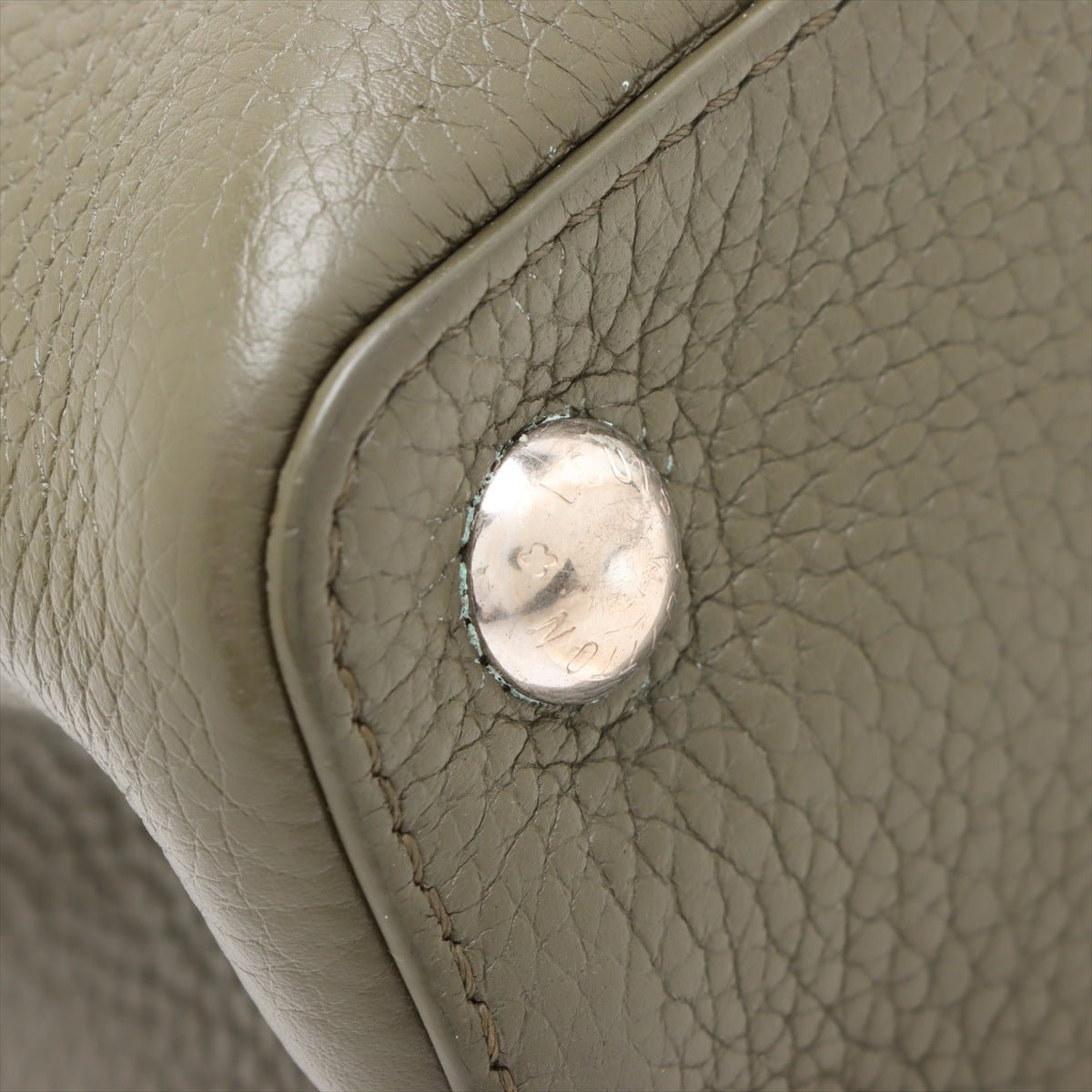 Second hand Louis Vuitton Capucines BB Taurillon Leather Handbag Green - Tabita Bags