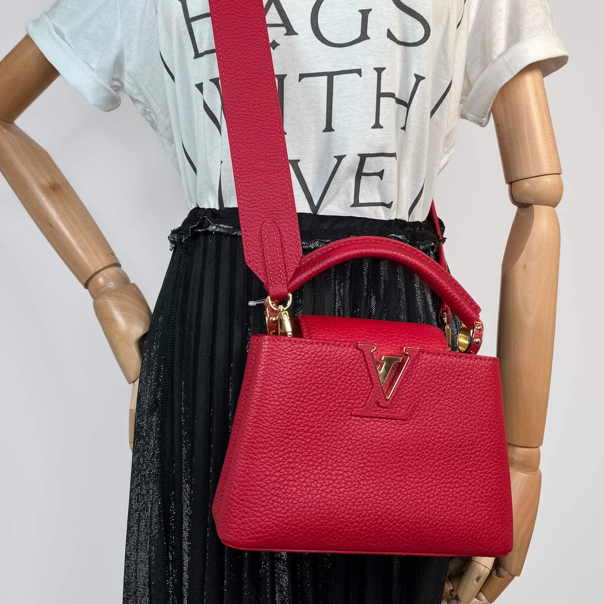 Second hand Louis Vuitton Capucines Mini Taurillon Leather 2 - Ways Handbag Red - Tabita Bags