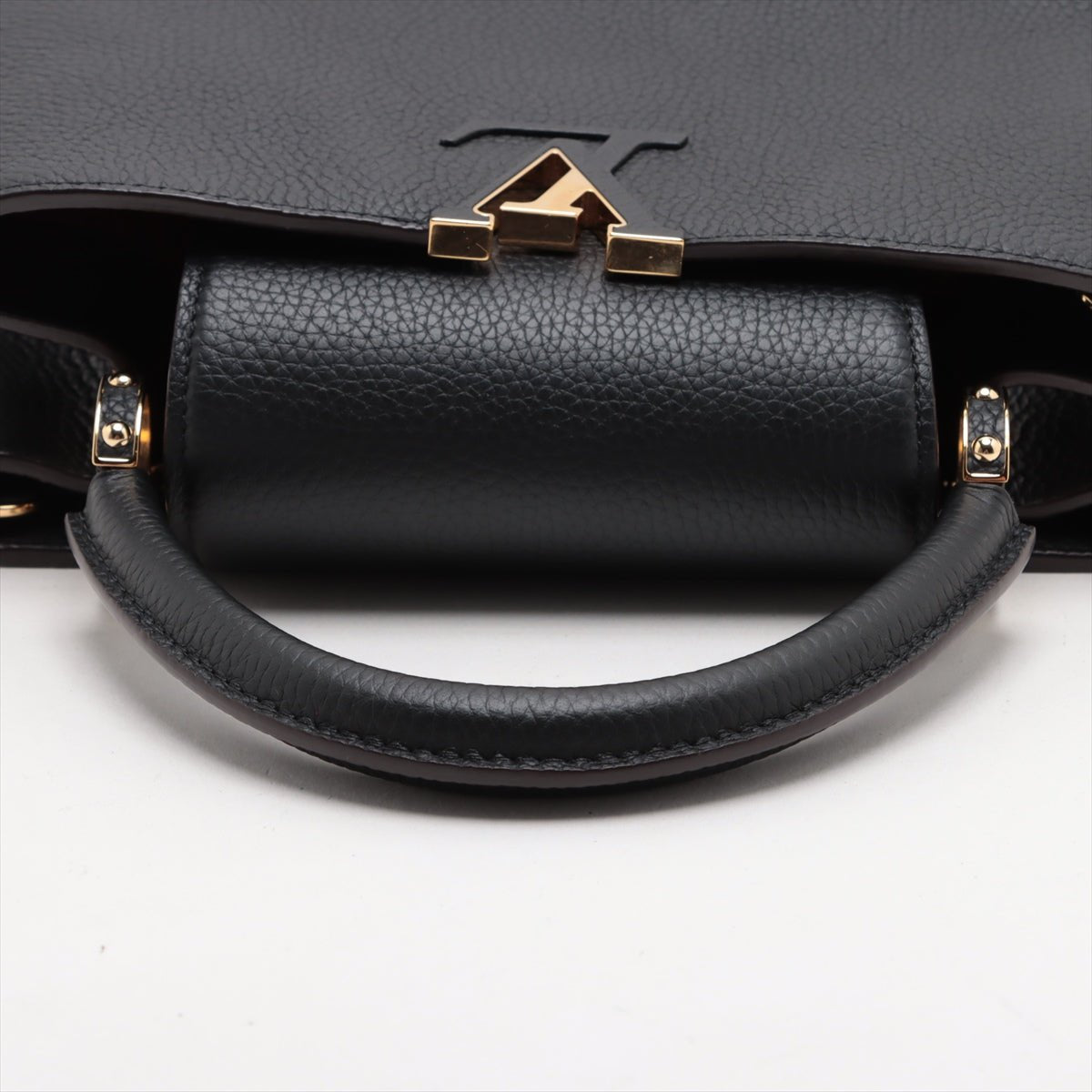 Second hand Louis Vuitton Capucines PM Taurillon Leather 2 - Ways Handbag Black - Tabita Bags