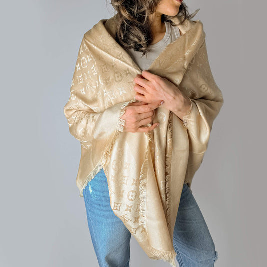 Second hand Louis Vuitton Classic Wool & Silk Foulard Beige - Tabita Bags