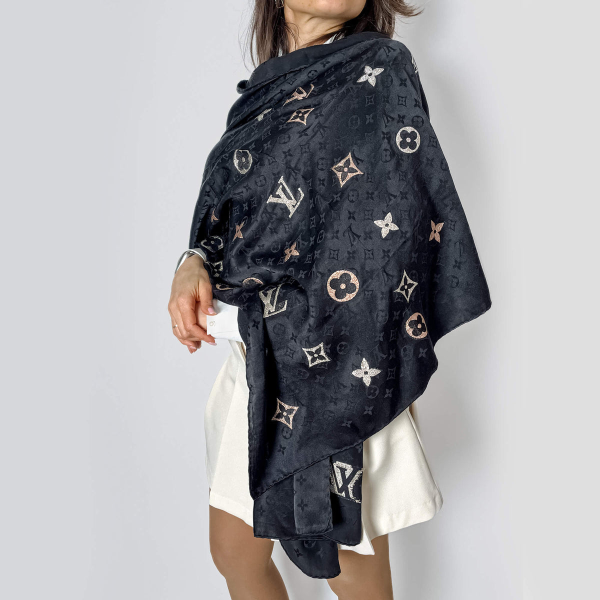 Second hand Louis Vuitton Embossed Monogram Silk Foulard Monogram - Tabita Bags