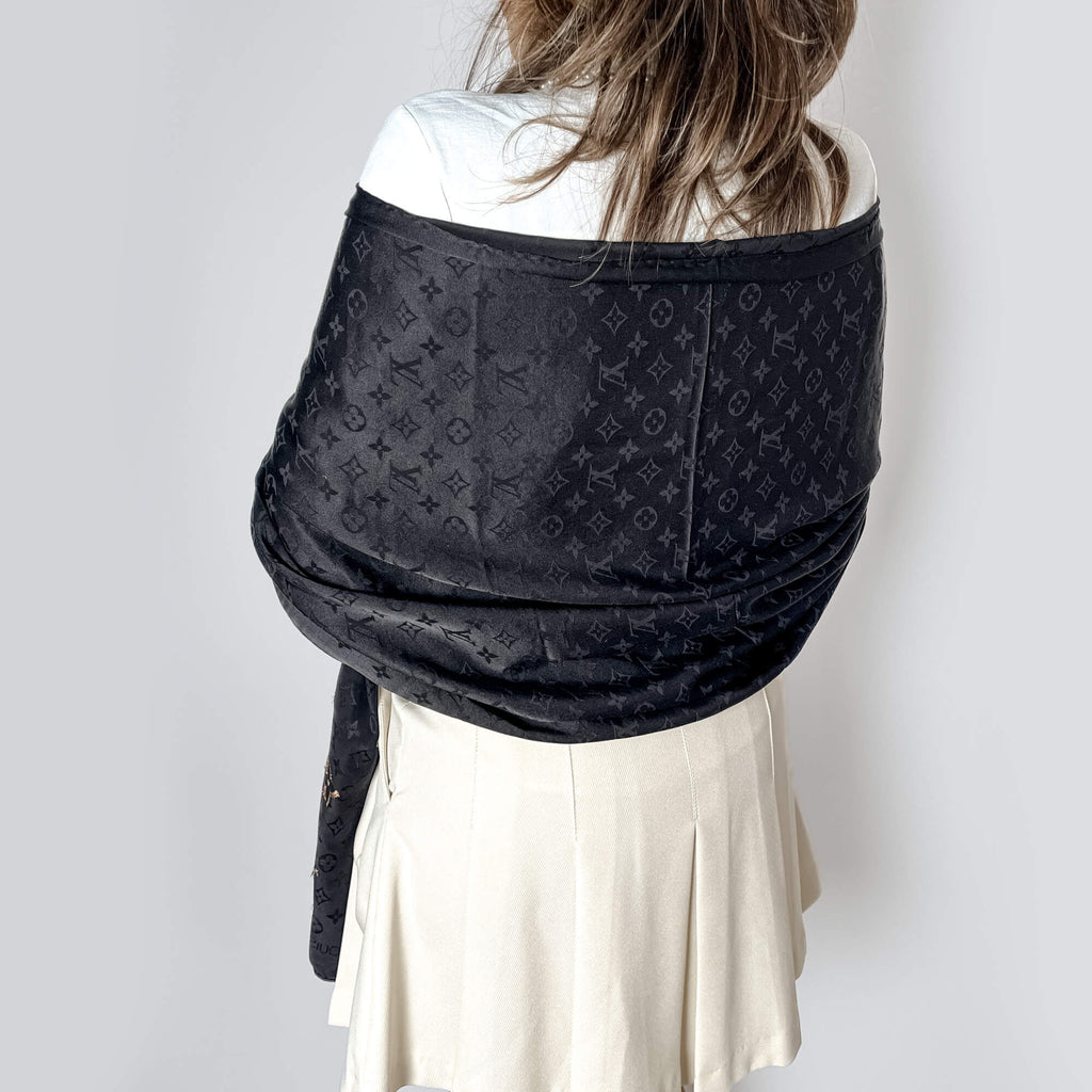 Second hand Louis Vuitton Embossed Monogram Silk Foulard Monogram - Tabita Bags