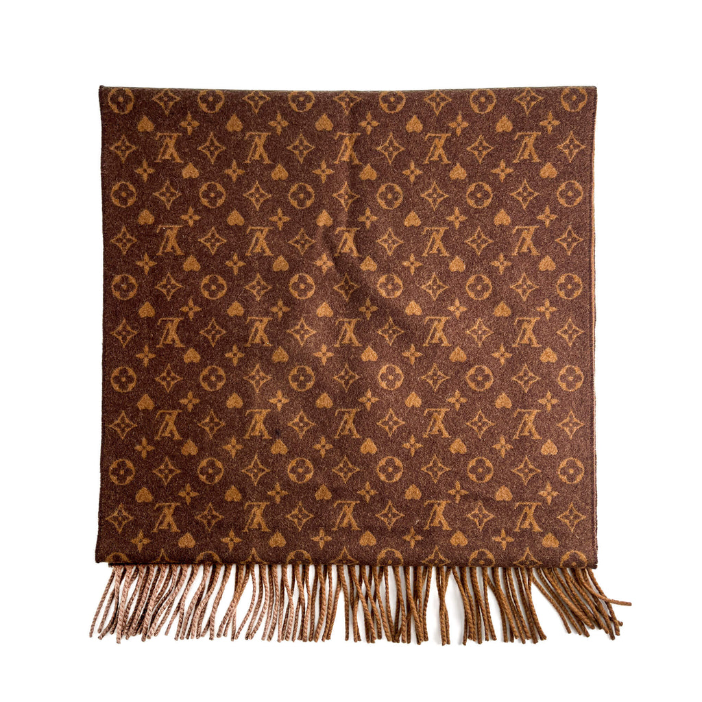 Second hand Louis Vuitton Game On Cashmere Reversible Scarve Monogram - Tabita Bags